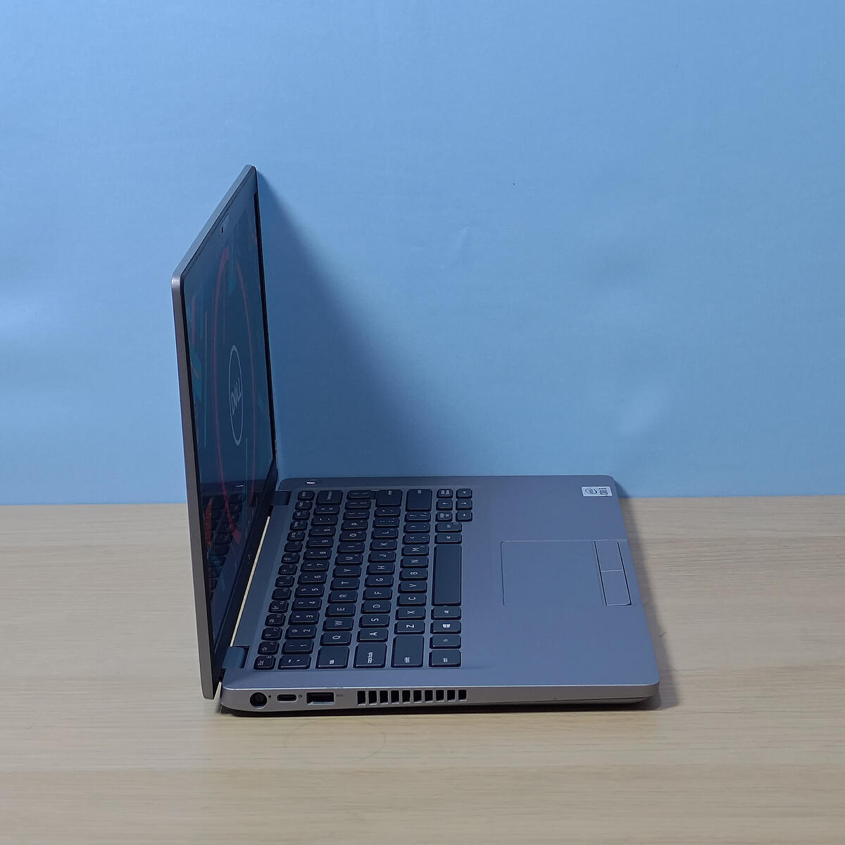Dell Latitude 5410 Samping Kiri Butik Laptop